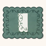 SET DE 4 INDIVIDUALES MARIA RECTANGULAR EN TERCIOPELO MINT Y 4 SERVILLETAS MARIA EN LINO BLANCO BORDADO MINT