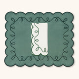 SET DE 4 INDIVIDUALES MARIA RECTANGULAR EN TERCIOPELO MINT Y 4 SERVILLETAS MARIA EN LINO BLANCO BORDADO MINT