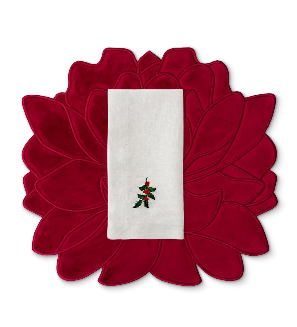 Set de mantelería blossom con individual en terciopelo rojo y servilleta de lino con boradado de cerecitas