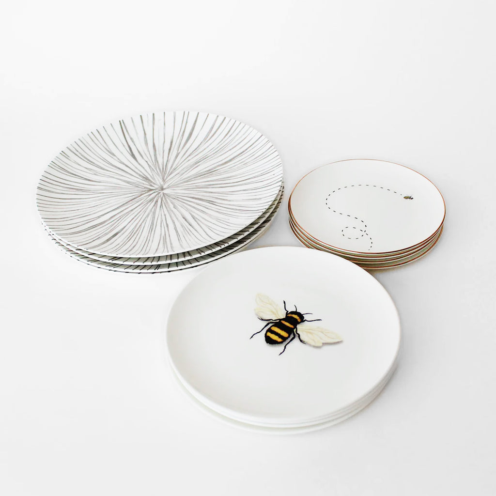 Set de Vajilla Spring Bee para 4 personas con Platos Trinche Rayas Gris Plata, Platos Ensalada Abeja y Plato para Pan con Abeja Volando.