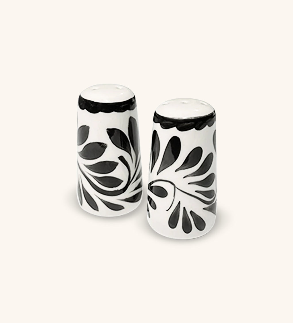 Salero y Pimentero Puebla en Blanco y negro