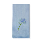 Servilleta de lino azul con bordado de flor hortensia azul, marca Zash