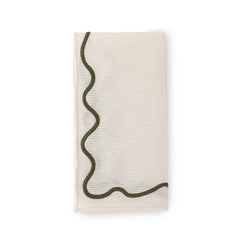 Juego de 4 Servilletas Regina de Ondas en Loneta Ivory Orilla Bordada en Verde Olivo