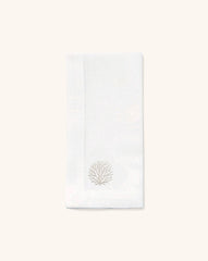 Servilletas La Mar en Lino Blanco con Bordado de Coral Ivory. Set de 4