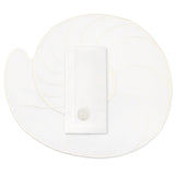 Set de mantelería de mar con individuales de lino en forma de concha Nautilus y servilleta de lino blanco con bordado de coral en ivory, marca Zash