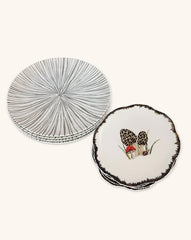 Set de Vajilla con Platos Trinche de Rayas Gris y Platos para Ensalada con Morillas y Borde de Ondas. Set para 4 personas