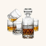 Set de Licorera con 4 Tumblers de Cristal Cortado.