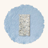 Set de Mantelería con Individual Hortensia Azul y Servilleta Big Daisy Florecitas Azul