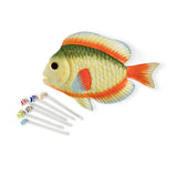 TUTTI FRUTTI DI MARE ZASHPACK: Plato en Forma de Pez Arcoíris y Pinchos Artesanales de Cristal en Forma de Pez de Colores.