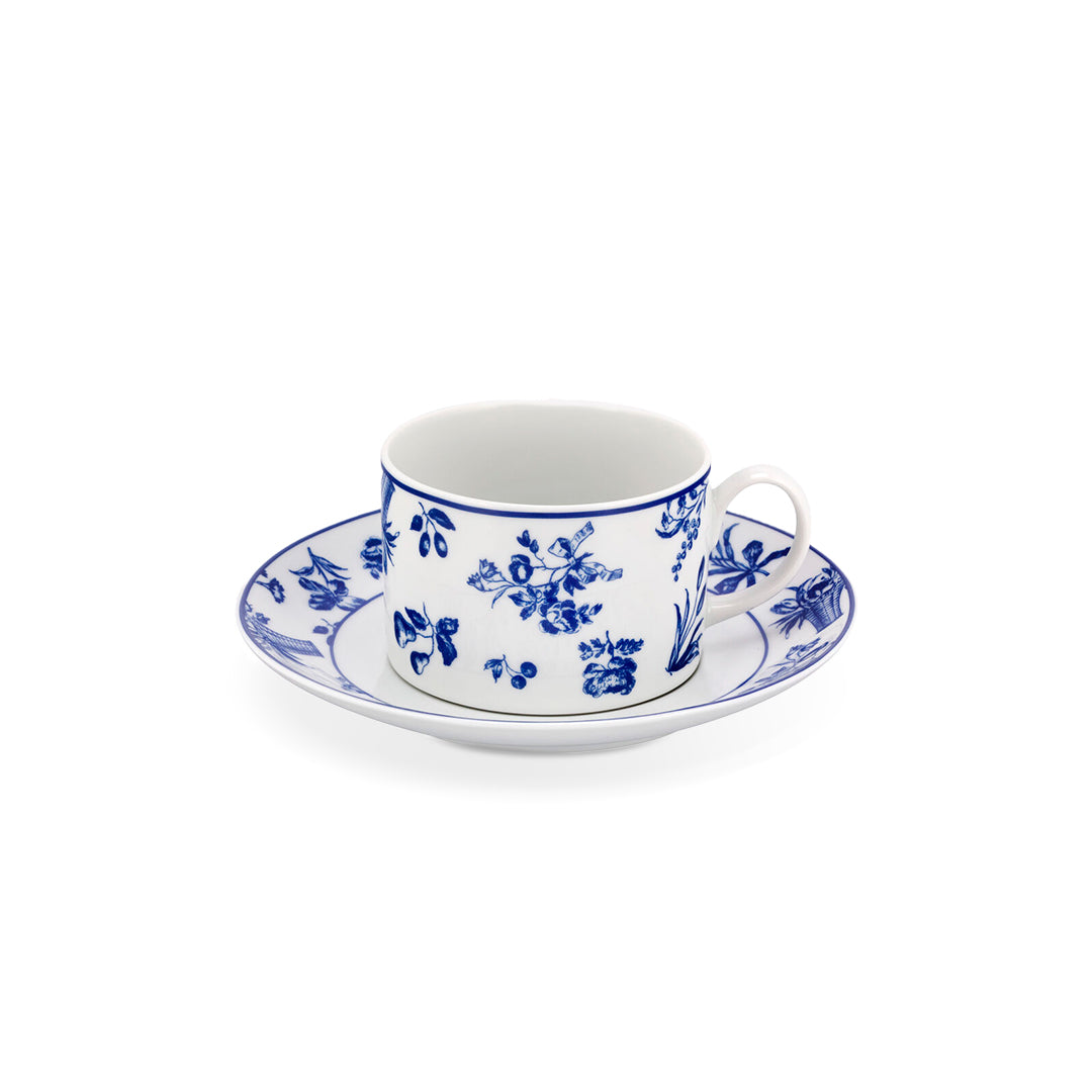 Taza para té con platito de porcelana blanca con azul, colección Chintz de Vista Alegre