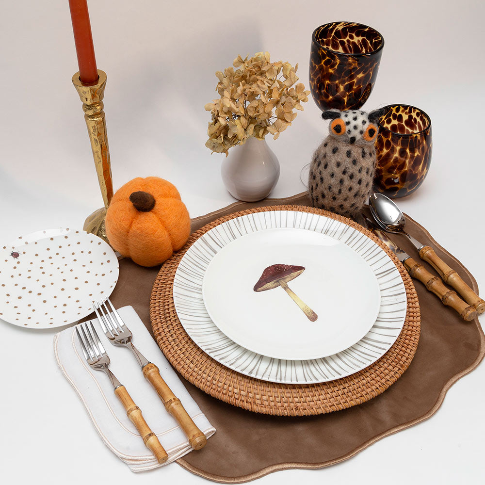 Set de Vajilla Hongo Mágico para 4 Personas con Platos Trinche Rayas Gris Plata, Platos Ensalada Hongo, Platos Pan Catarina (12 piezas)