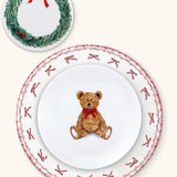 Vajilla con Plato Ensalada con Teddy Bear, Plato Trinche con Guirnalda Roja de Moños y Plato de Pan con Corona Navideña