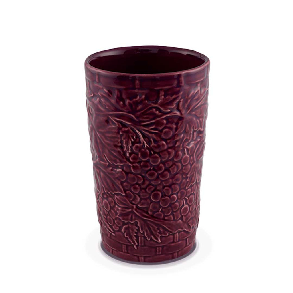 Vaso alto de cerámica morado con formas de uvas, marca Bordallo Pinheiro