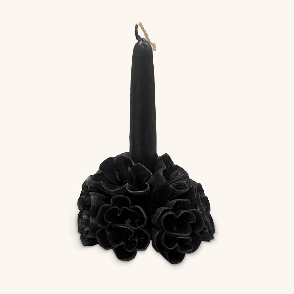 Vela Grande con Decoración de Flores de Cera en Color Negro