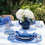 Servilletero de Tulipán en Lino Azul con Bordado Azul. Set de 4