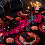 Set de Mantelería Flora con Individuales de Algodón Fucsia y Servilletas de Lino Crudo con Bordado de Celosía. Set para 4 personas