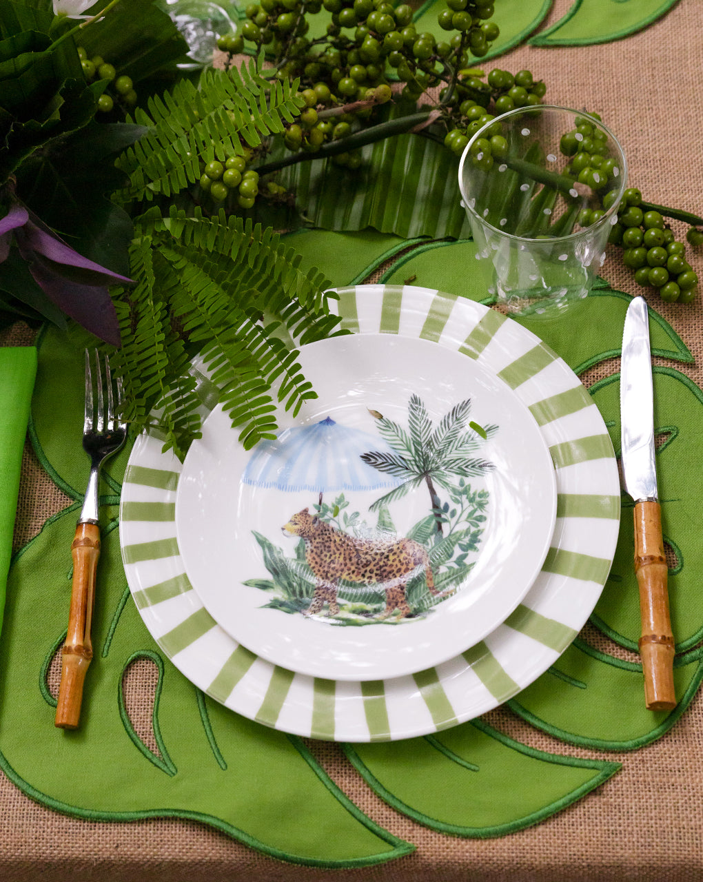 Platos trinche candy cane verde olivo lifestyle