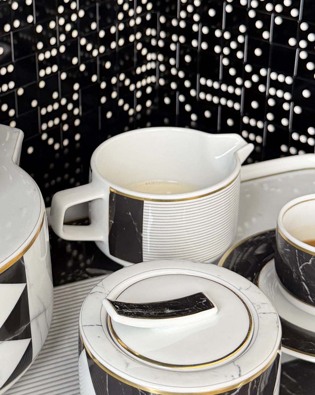 Lechera Carrara - Lifestyle