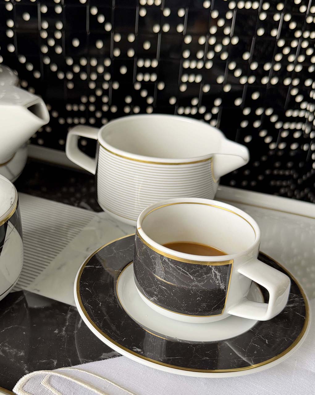 Lechera Carrara - Lifestyle