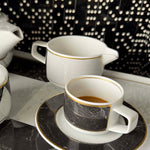 Lechera Carrara - Lifestyle