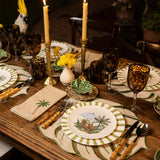 Plato Trinche Candy Cane Verde con Platos de Ensalada Leopardo con Sombrilla Azul. Set de 4.