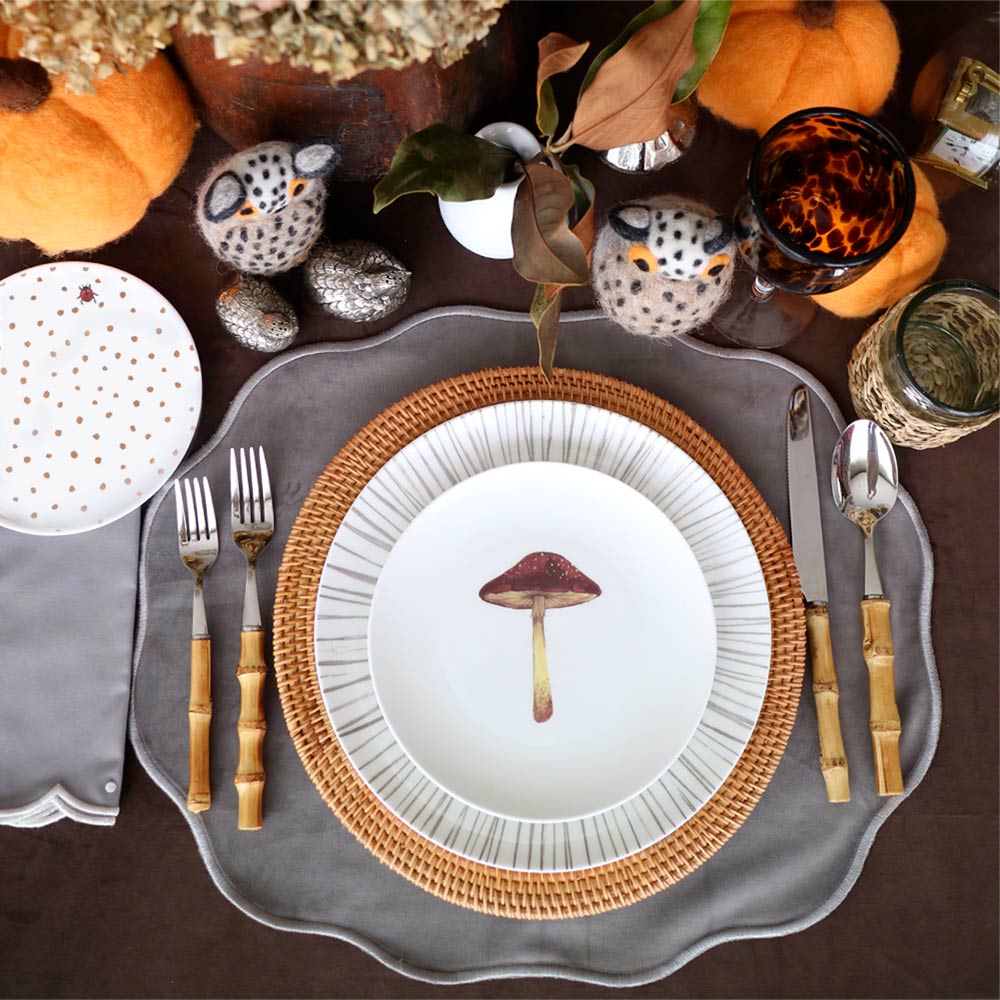 Set de Vajilla Hongo Mágico para 4 Personas con Platos Trinche Rayas Gris Plata, Platos Ensalada Hongo, Platos Pan Catarina (12 piezas)