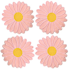 Juego de 4 Servilletas de Coctel en Forma de Margarita color Rosa con Centro color Amarillo.