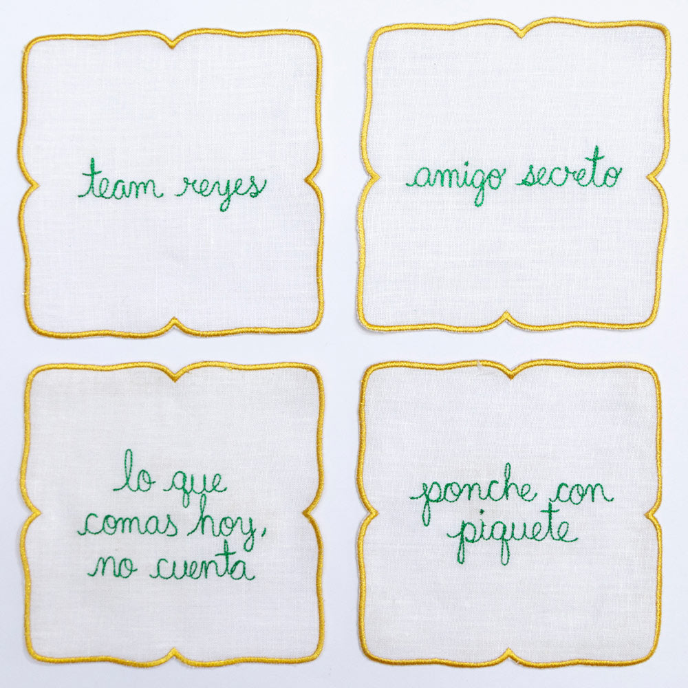 Juego de 4 Servilletas de coctel Bordadas con Palabras y Frases de Navidad. Set 2 Blanco con Verde