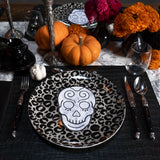 Juego de 4 Servilletas de Coctel en forma de Calaca en Lino Blanco con Bordado Negro