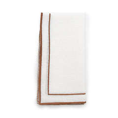 Juego de 4 Servilletas Jimmy en Lino Blanco con Doble Orilla Bordada Café