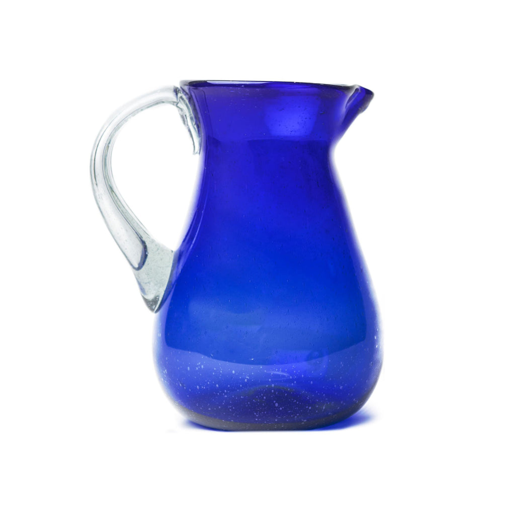 jarra artesanal de vidrio soplado azul cobalto