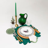 Manteles Individuales Blossom en Terciopelo Verde con Orilla Bordada. Set de 4