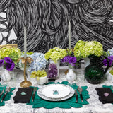 Manteles Individuales Blossom en Terciopelo Verde con Orilla Bordada. Set de 4